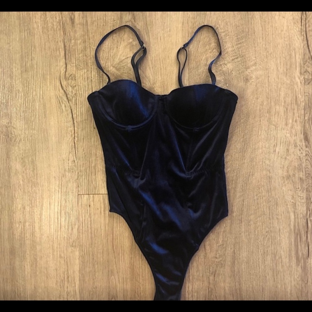 Fleur du Mal Velvet Balconette Bodysuit